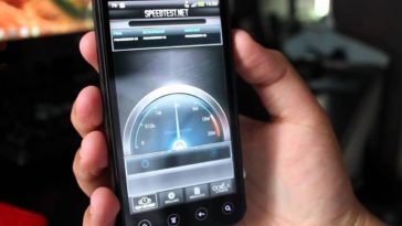Uno speedtest su uno smartphone: ecco le connessione dati più veloci