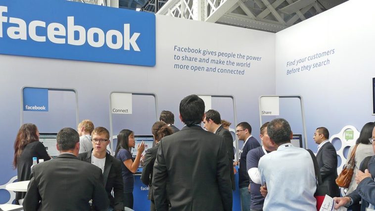 Facebook a pagamento è una bufala