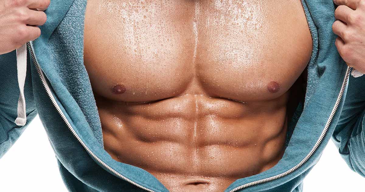 Uomo muscoloso con giacca aperta fa vedere pettorali e capezzoli