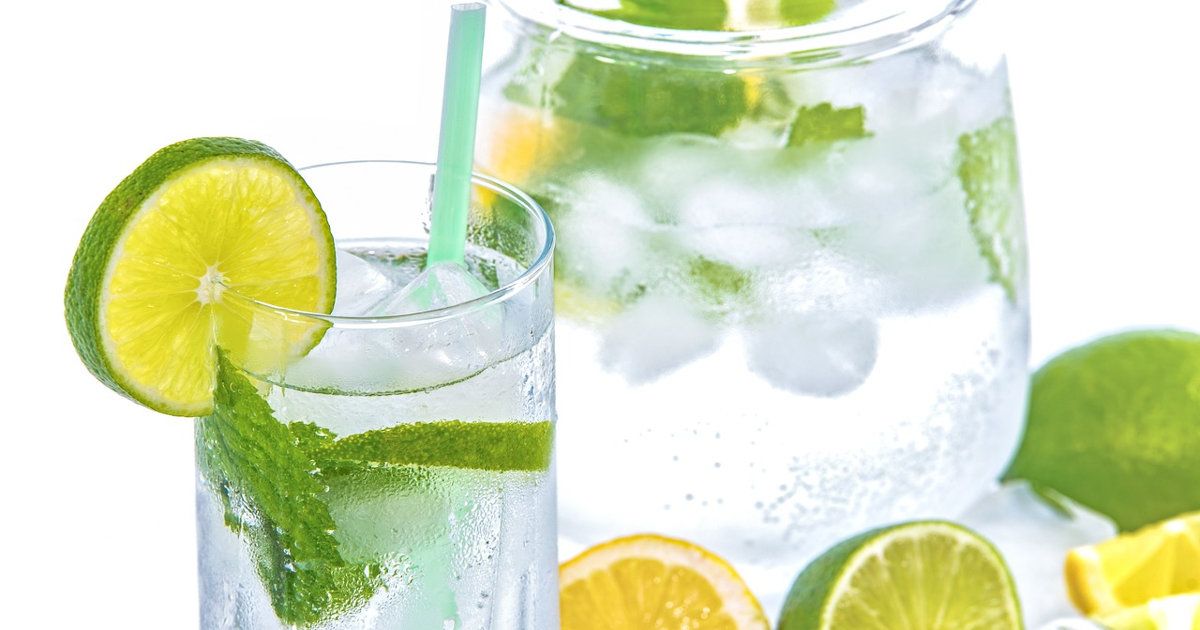 Bevanda rinfrescante alla menta