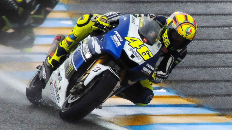 Valentino Rossi alla guida della sua Yamaha.
