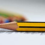 Una matita con forma esagonale