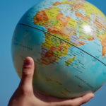 Mappamondo per viaggiare verso le sette meraviglie del mondo