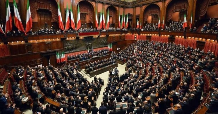Foto dall'alto dell'aula di Montecitorio
