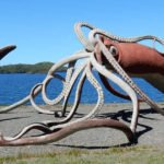 Una raffigurazione 3d di un calamaro gigante